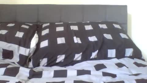 collegekid2022 online show from April 29, 10:31 am