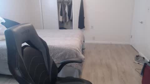 10inch_greatwhite online show from February 16, 2:59 pm