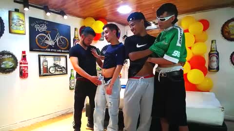 pushman online show from February 1, 1:44 am