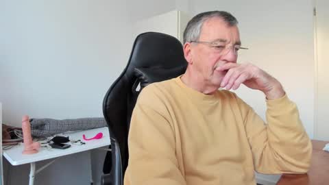 Henk online show from January 2, 3:08 pm