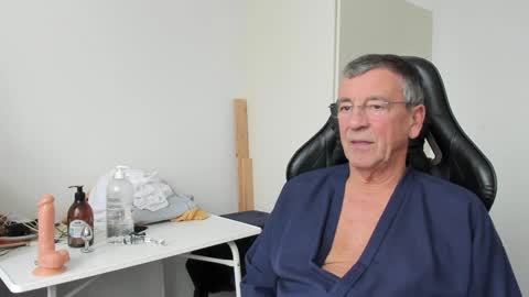 Henk online show from December 31, 1:19 pm