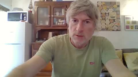 22esserre online show from November 6, 12:52 pm