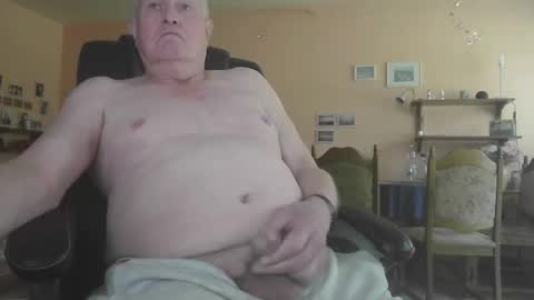 Snapshot of 29famila chatting on October 21, 11:46 am 29famila online show from October 21, 11:46 am