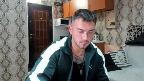 2sexymuscles online show from September 30, 7:50 pm