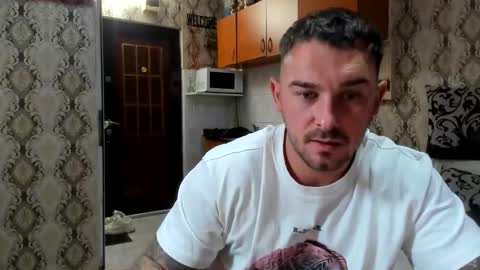 2sexymuscles online show from October 5, 6:45 pm