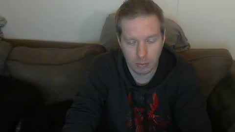 2small4you83 online show from January 15, 2:04 am