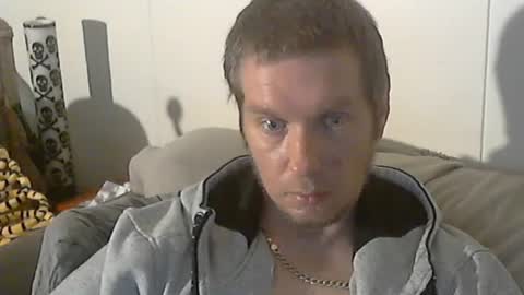 2small4you83 online show from December 28, 1:18 am