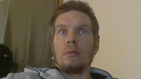 2small4you83 online show from January 12, 4:21 am