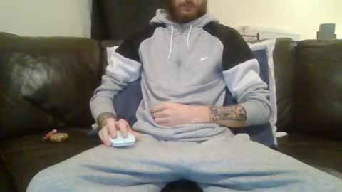 420feetloverr420 online show from January 7, 1:21 am