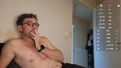 44titouan44 online show from October 21, 2:42 pm