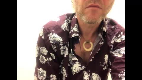 555tony555 online show from February 17, 10:47 pm