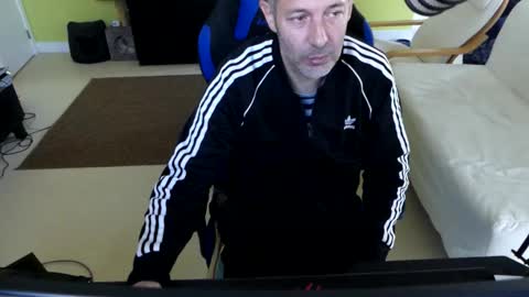 Larese Carlo online show from October 30, 7:43 am