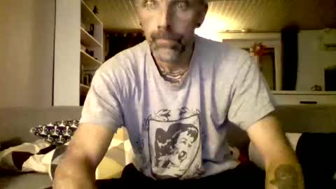 Num online show from December 4, 7:12 pm