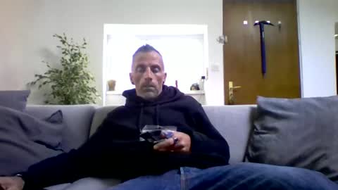 Num online show from November 10, 8:19 am