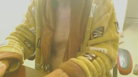 6stringer62 online show from December 11, 2:11 am