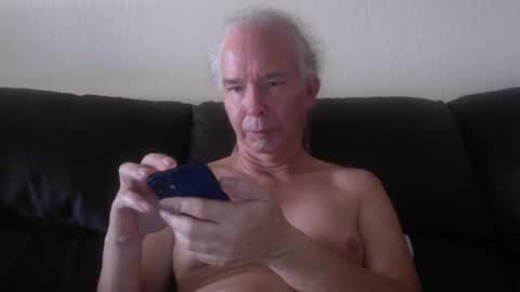 Snapshot of 808dred chatting on February 10, 12:30 am 808dred online show from February 10, 12:30 am