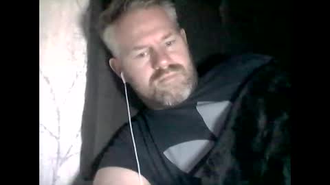 81jonnyx online show from December 28, 10:23 pm