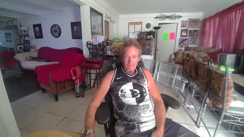 Snapshot of 86406stud chatting on September 29, 11:22 pm 86406stud online show from September 29, 11:22 pm