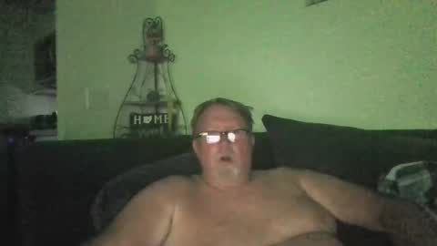 Snapshot of 9gecko696969 chatting on October 12, 9:36 am 9gecko696969 online show from October 12, 9:36 am