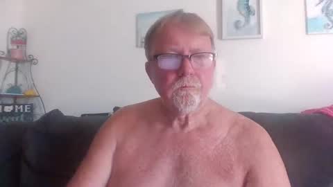 Snapshot of 9gecko696969 chatting on September 24, 6:17 pm 9gecko696969 online show from September 24, 6:17 pm
