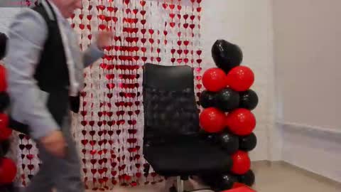 _axelking_ online show from February 14, 12:11 pm