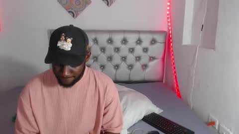 Andrew online show from December 22, 6:38 pm