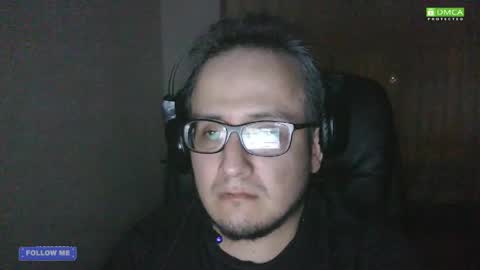 _buckle_ online show from May 6, 4:46 am