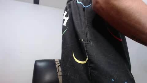  crissgex  online show from June 4, 1:11 am