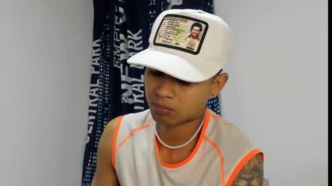 _logan_colton_ online show from November 28, 1:20 am