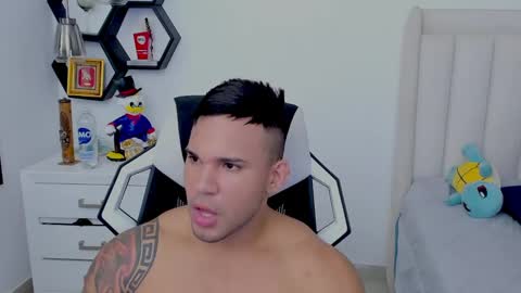 _matthew_santos_ online show from December 28, 2:11 am