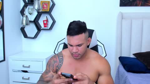 _matthew_santos_ online show from January 15, 2:17 am