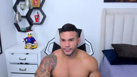 _matthew_santos_ online show from February 2, 10:17 pm