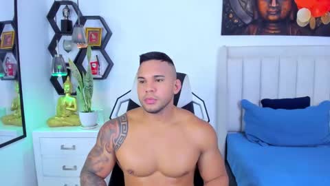 _matthew_santos_ online show from October 14, 8:16 pm