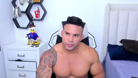 _matthew_santos_ online show from January 20, 10:59 pm