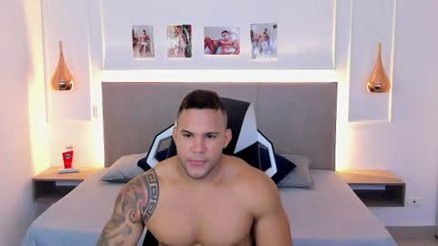 _matthew_santos_ online show from June 19, 12:49 am