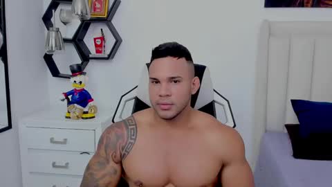 _matthew_santos_ online show from January 11, 12:07 pm