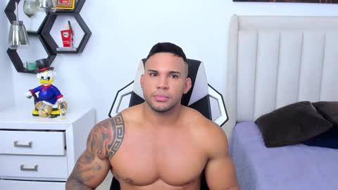 _matthew_santos_ online show from January 30, 10:51 pm