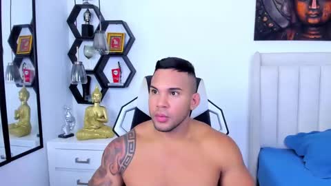 _matthew_santos_ online show from September 26, 11:57 pm