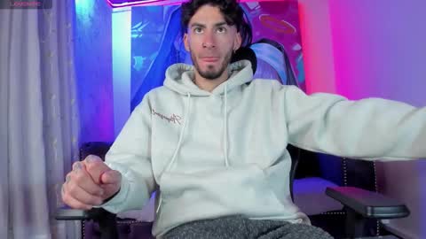 Max online show from January 17, 1:47 pm