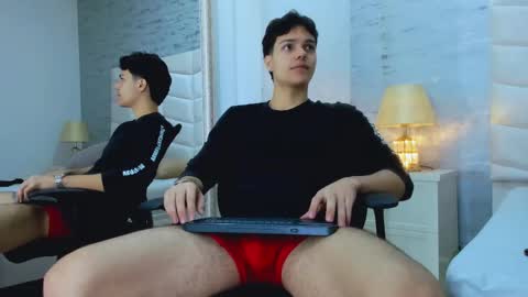 Noah Heyden online show from January 23, 1:02 pm