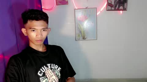 _rellvanxx online show from February 24, 1:31 pm