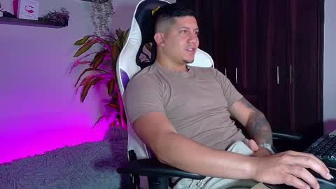 Roberto online show from November 17, 1:58 pm