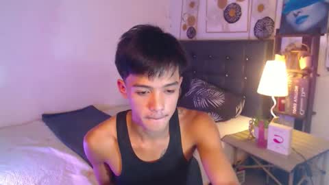 _robinmartinxx online show from March 12, 12:57 pm