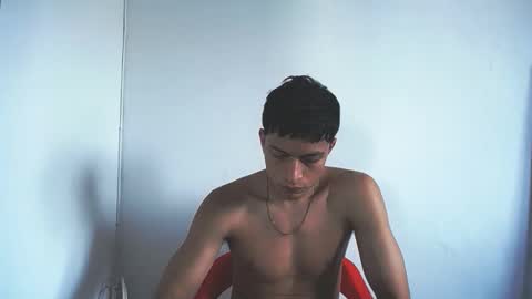 Juan Pablo-independent model online show from November 18, 8:23 pm