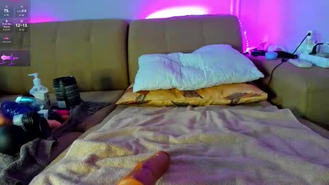 Nik online show from December 1, 11:08 pm