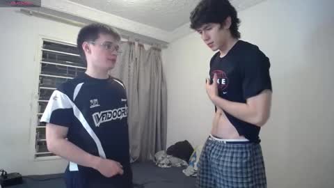 Scot y Patrick online show from November 14, 12:03 am