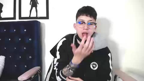 Thomas online show from September 26, 3:48 am