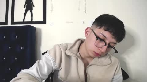 Thomas online show from September 17, 1:06 am