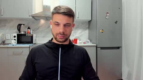 Tony Wolf online show from February 10, 10:25 pm