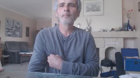 Aalex1717 online show from April 18, 6:15 am